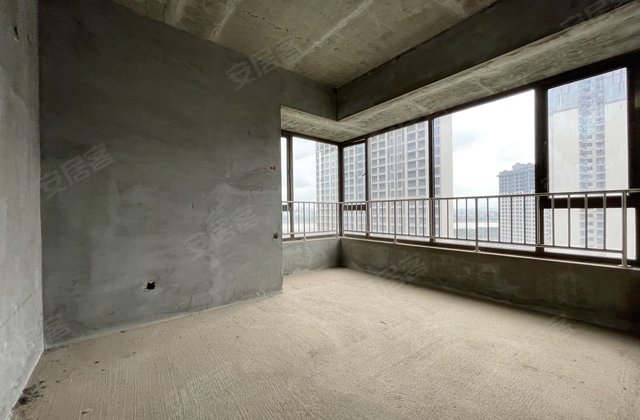 龙玺台3室2厅70㎡52.8万二手房图片