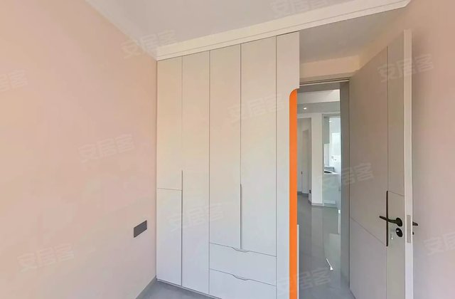 红领喜来4室1厅80㎡19万二手房图片