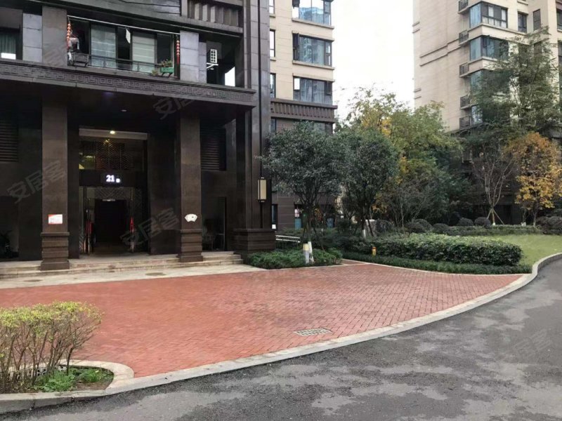 鲁能山水原著溢香谷