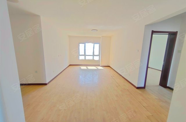 塞纳荣府3室2厅91㎡78万二手房图片