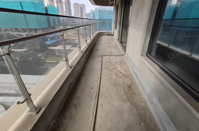 红河未来城天景4室2厅133㎡79.8万二手房图片