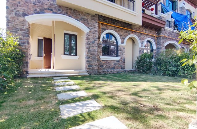 东原湖光樾墅3室2厅254㎡293万二手房图片