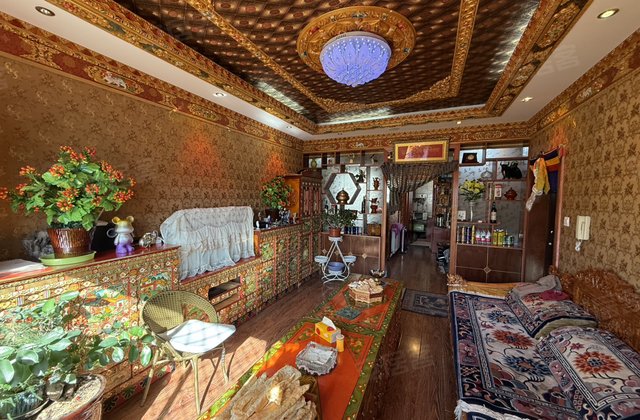 拉萨地质花园4室2厅119㎡148万二手房图片