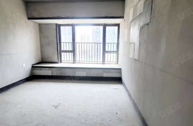 彰泰郡4室2厅143.92㎡67万二手房图片