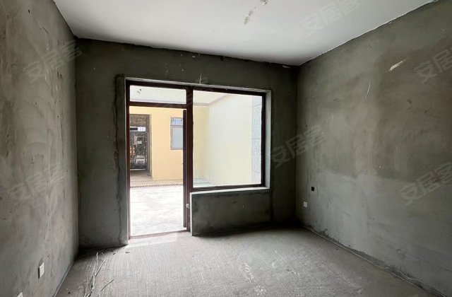 幸福家园4室2厅175.86㎡149万二手房图片