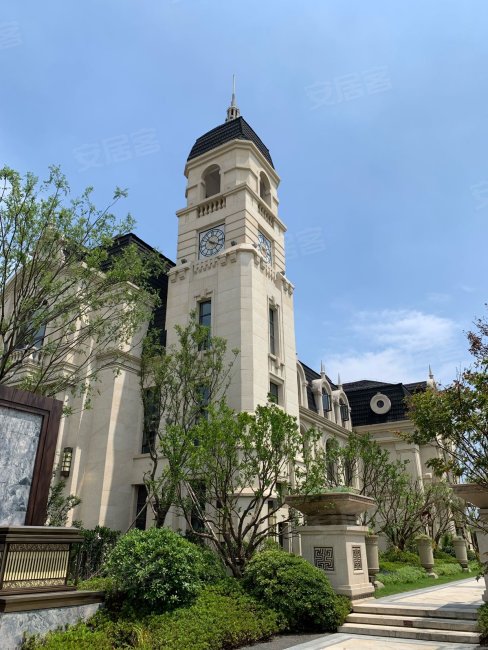 蓝光雍锦湾4室2厅2卫