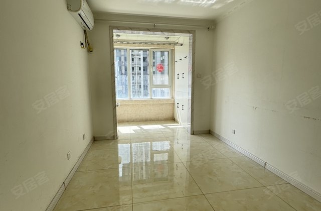 在水一方(C区)2室2厅81.29㎡66.5万二手房图片