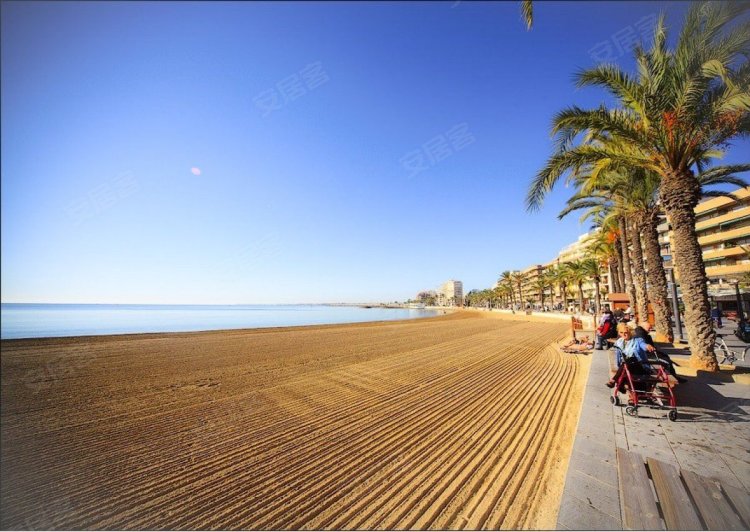 西班牙约¥122万SpainTorreviejaApartment出售二手房公寓图片