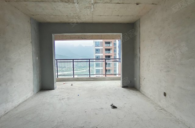 南门口特色街A区安置区3室2厅125㎡74万二手房图片