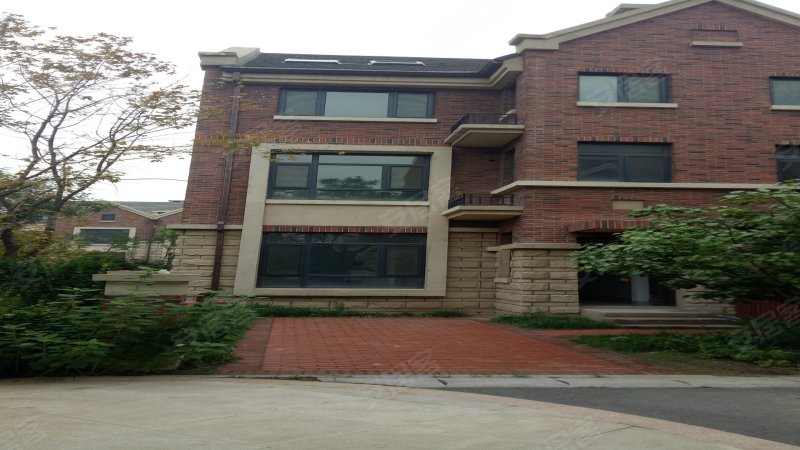 仁爱团泊湖鸿雁岛(别墅)