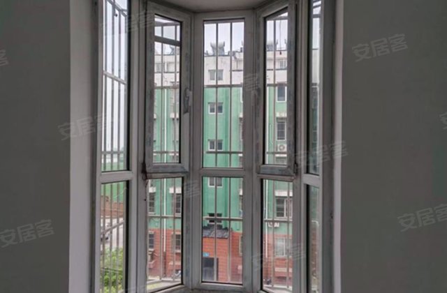 华都圣帝3室2厅120㎡55万二手房图片