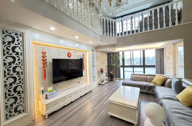 日月星城4室2厅197㎡148万二手房图片