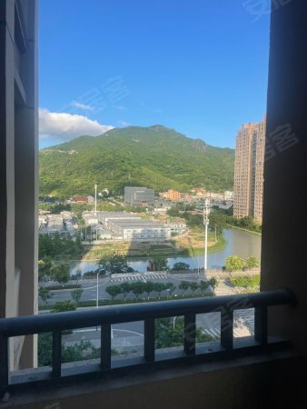 广德家园3室2厅2卫108㎡东145万