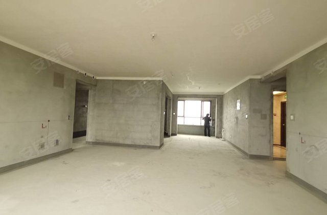 建业世和府4室2厅210㎡240万二手房图片