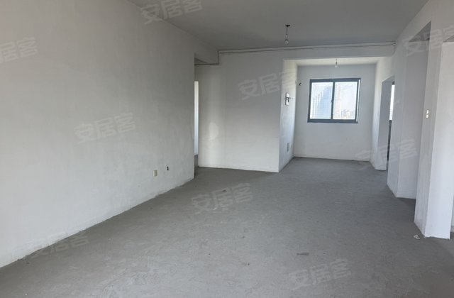 同康花苑(北区)4室2厅150㎡68万二手房图片