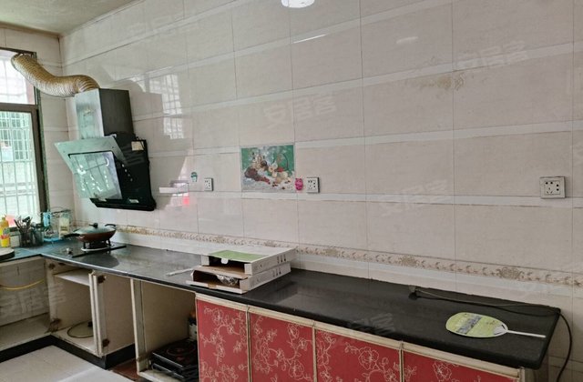 舜德花园3室2厅136㎡31万二手房图片