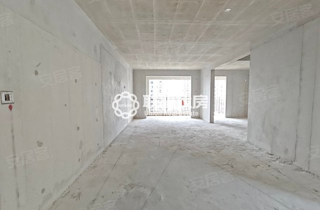 彰泰红小区4室2厅118.74㎡66万二手房图片