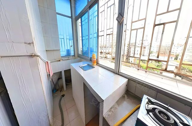 英惠巷53-116号小区3室2厅114.24㎡79.8万二手房图片