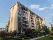 御龙苑精装四房双卫,朝东,户型大气带7米长大阳台