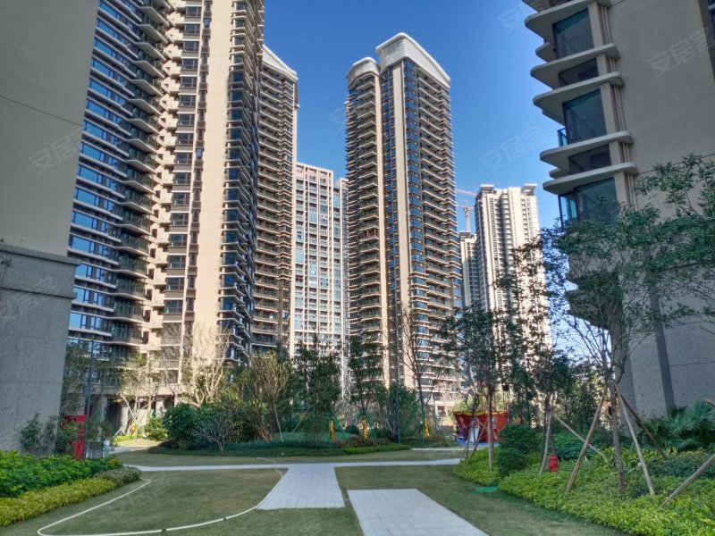 华发城建四季半岛翡翠湾