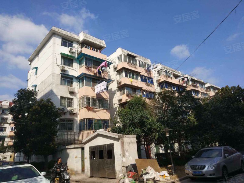 莲中路174弄小区