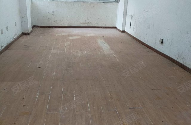 炉城南路577号小区1室2厅88.65㎡48万二手房图片
