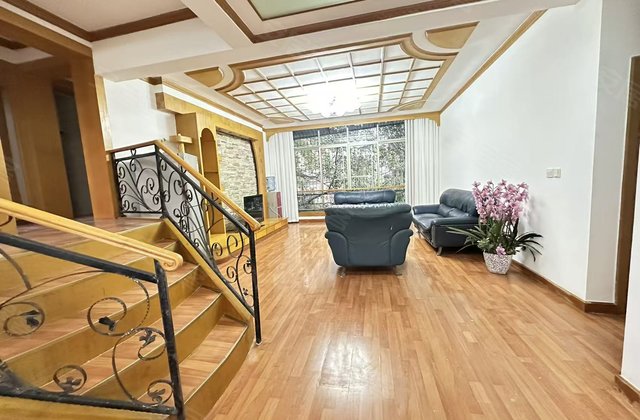 日杂巷小区4室2厅131㎡32.8万二手房图片