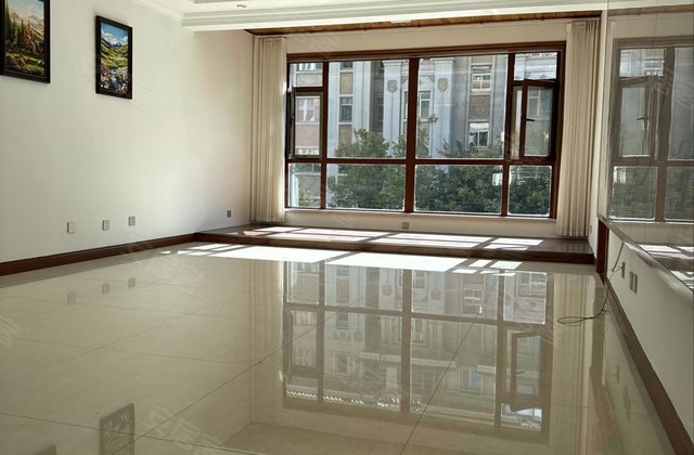 青云国际城3室2厅169㎡118万二手房图片