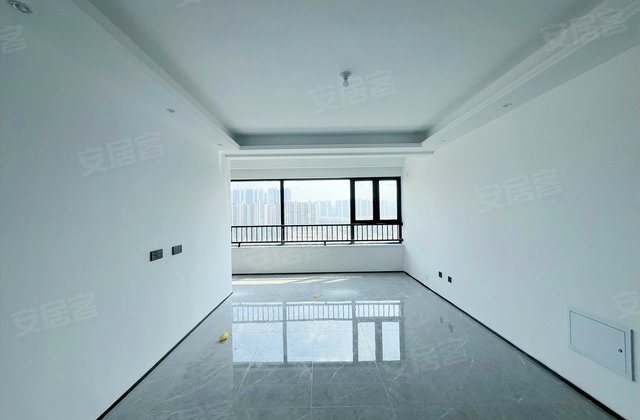 保利公园上城3室2厅116.7㎡198万二手房图片