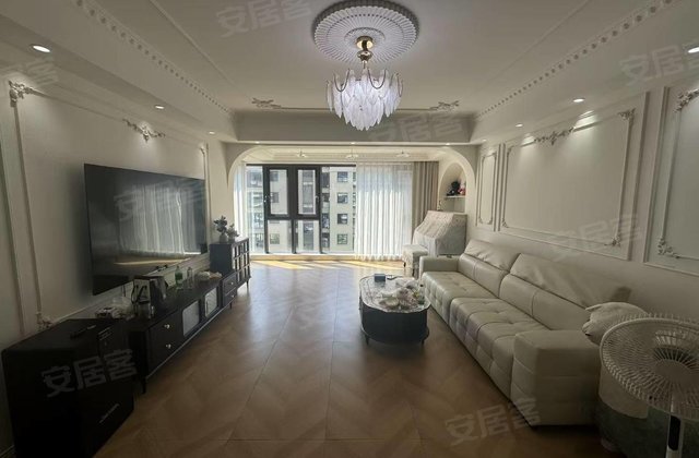 禹山首座4室2厅148㎡142万二手房图片