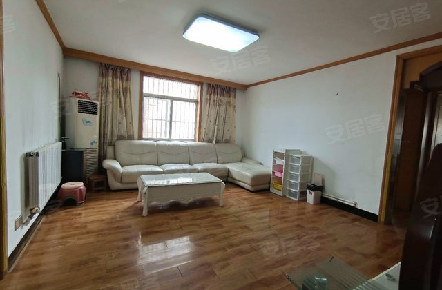 兴隆花园(一期)3室2厅110㎡48.8万二手房图片