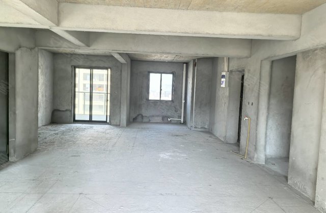 鸿印里3室2厅140㎡75万二手房图片