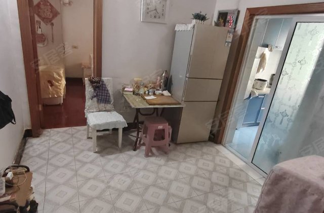 十排楼2室1厅57㎡8.6万二手房图片