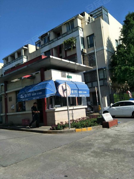 世博家园四街坊