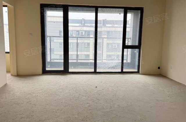 荷畔兰亭3室2厅111.88㎡65万二手房图片