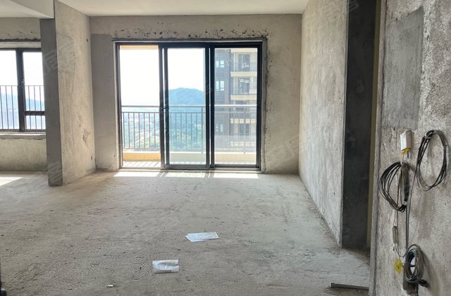 龙光御水岸4室2厅120㎡56万二手房图片
