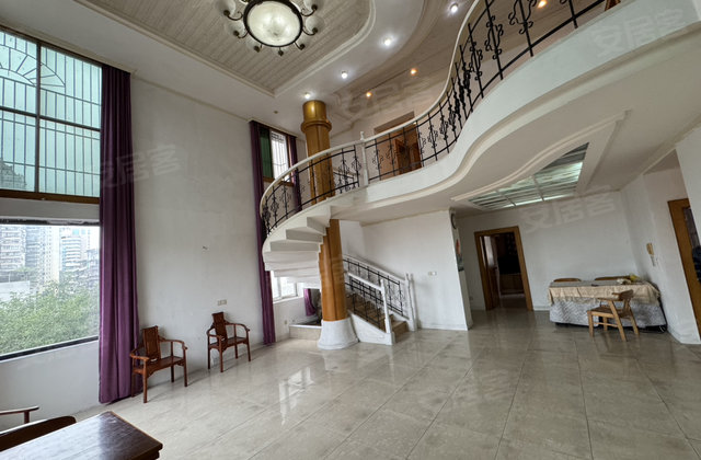 新南苑4室2厅170㎡42.8万二手房图片