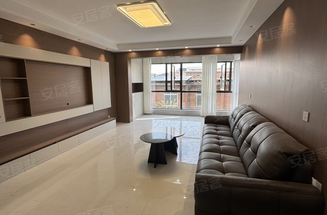 尉粮华府3室2厅136㎡66万二手房图片