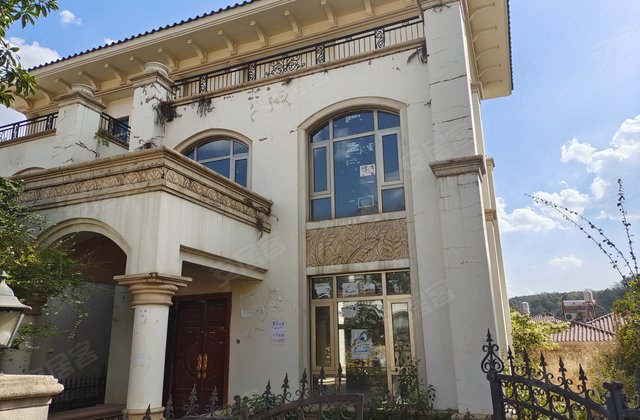 恒大金碧天下(1期别墅),107乡道-安宁恒大金碧天下(1期别墅)二手房