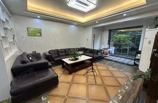 锦绣苑4室2厅156.01㎡188万二手房图片