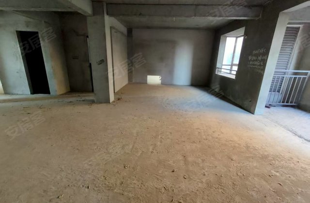 凤凰君庭3室2厅128㎡49.8万二手房图片