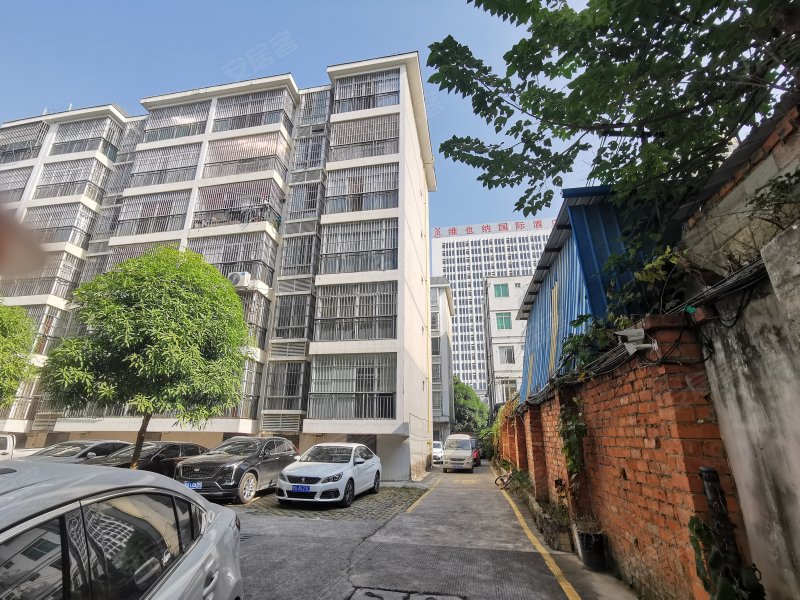 农业机耕队职工住宅综合楼