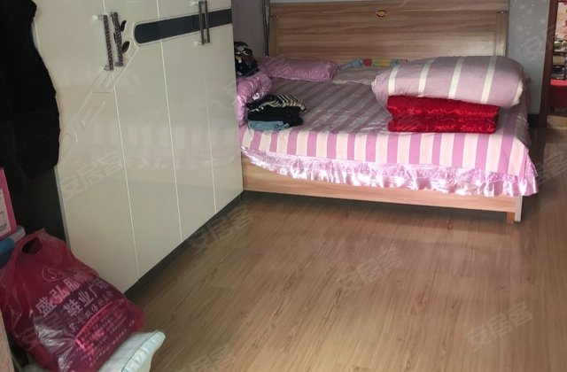 新苑小区(温县)3室2厅120㎡29.9万二手房图片
