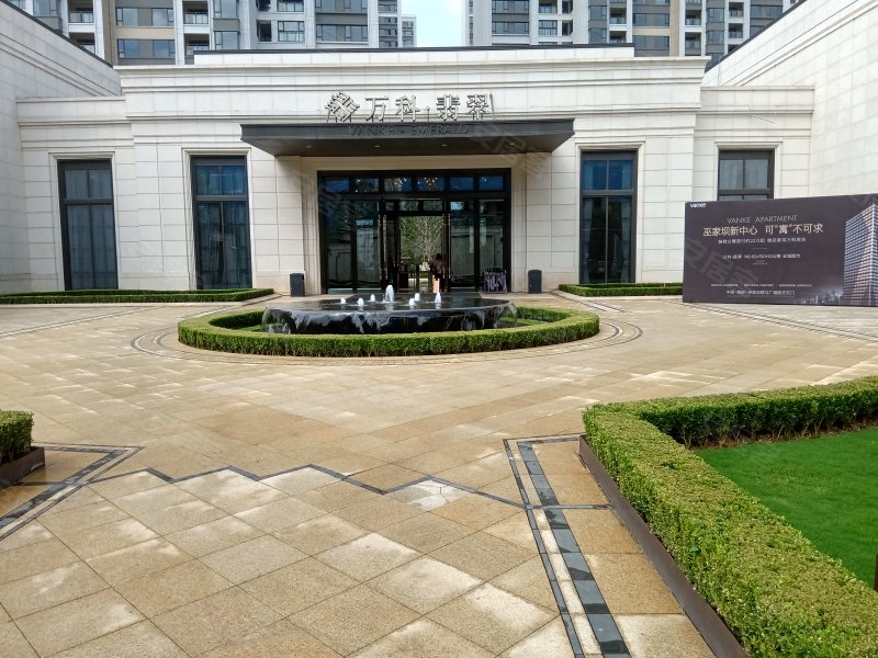 万科翡翠(商住楼),广福路,近双凤路-昆明万科翡翠(商住楼)二手房,租房