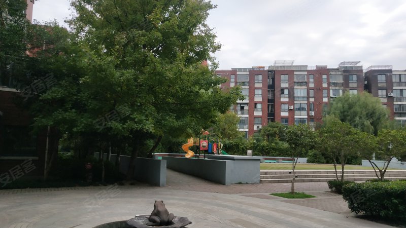 顺驰美兰湖(公寓住宅)