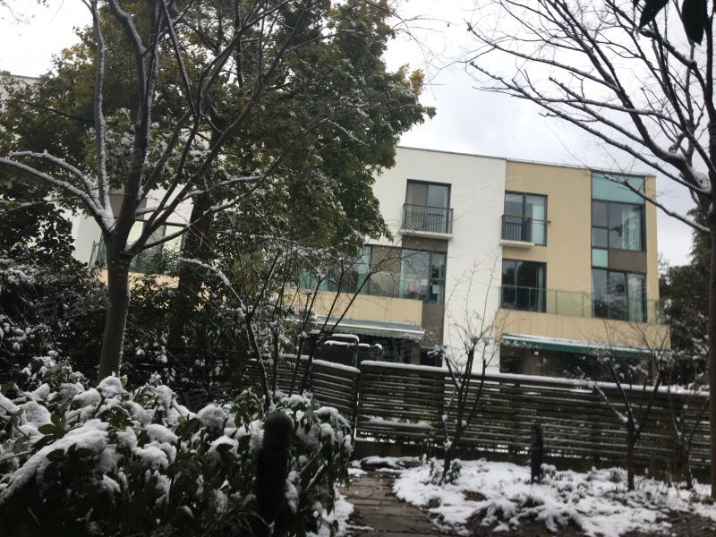 林茵湖畔园东区(别墅) 