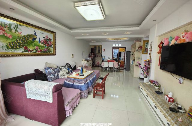 天鹅湖财富中心3室2厅120.75㎡56.8万二手房图片