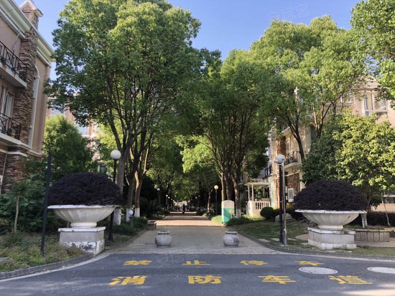 绿中海(别墅),朝阳中路77号-昆山绿中海(别墅)二手房,租房,房价-昆山