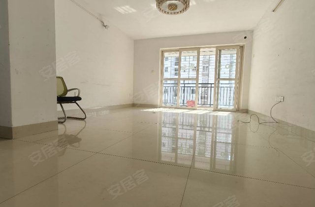 海丝景城3室2厅137.78㎡103.5万二手房图片