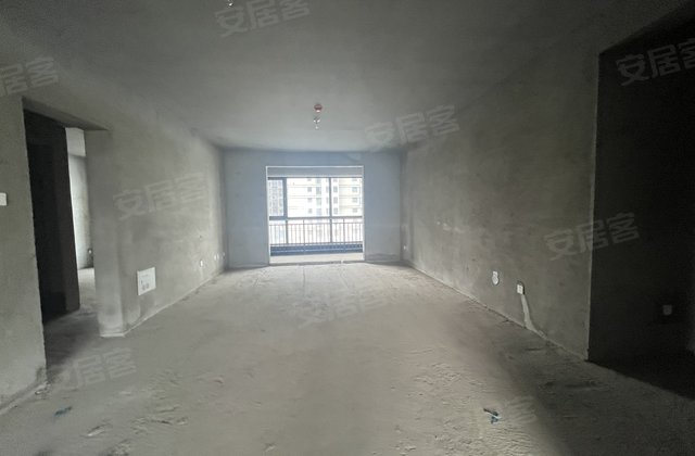 凤凰花园4室2厅187㎡115万二手房图片